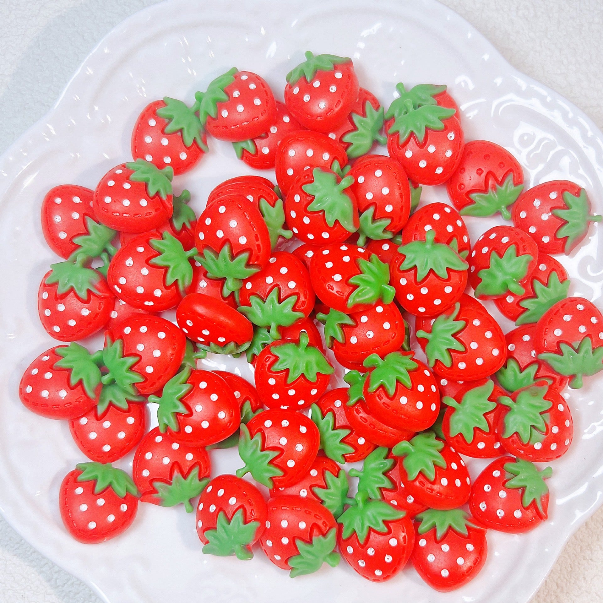 Strawberry Deco Charms (10pcs)